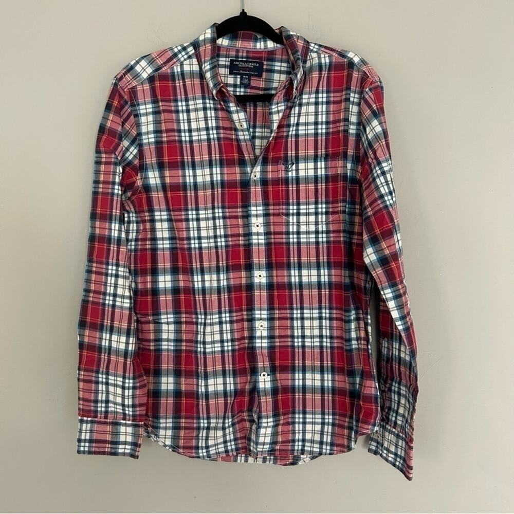 American Eagle Outfitters Medium Plaid Shirt